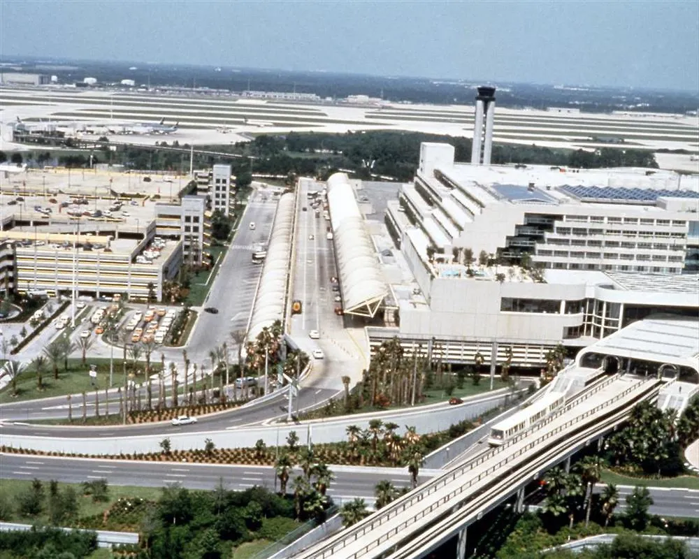 Sheraton Suites Orlando Airport Hotel