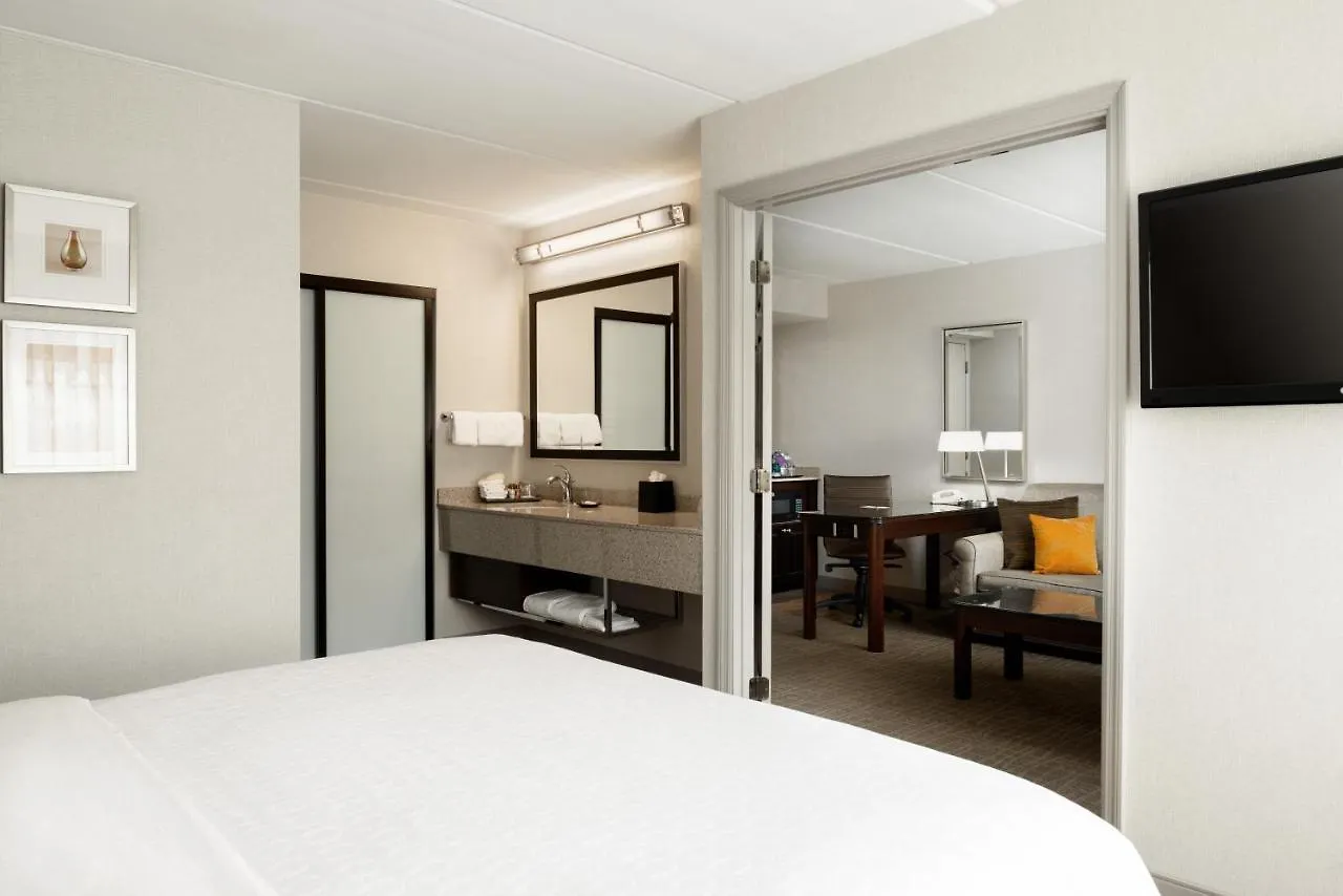 Sheraton Suites Orlando Airport Hotel