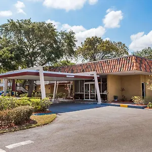 baymont-inn-suites-sarasota.hotelstampa.org/