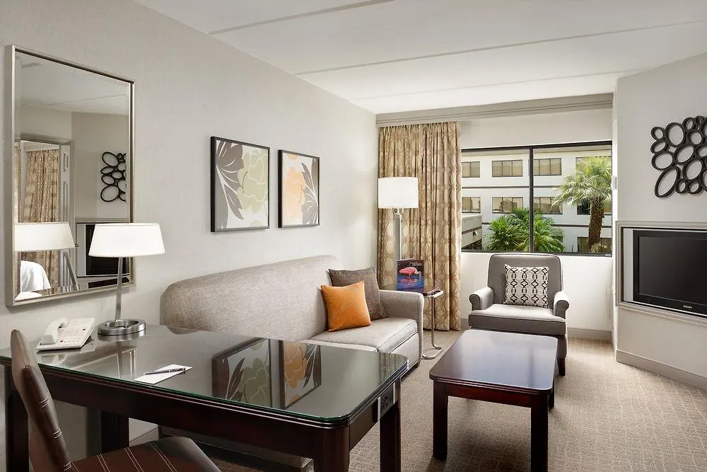 Sheraton Suites Orlando Airport Hotel
