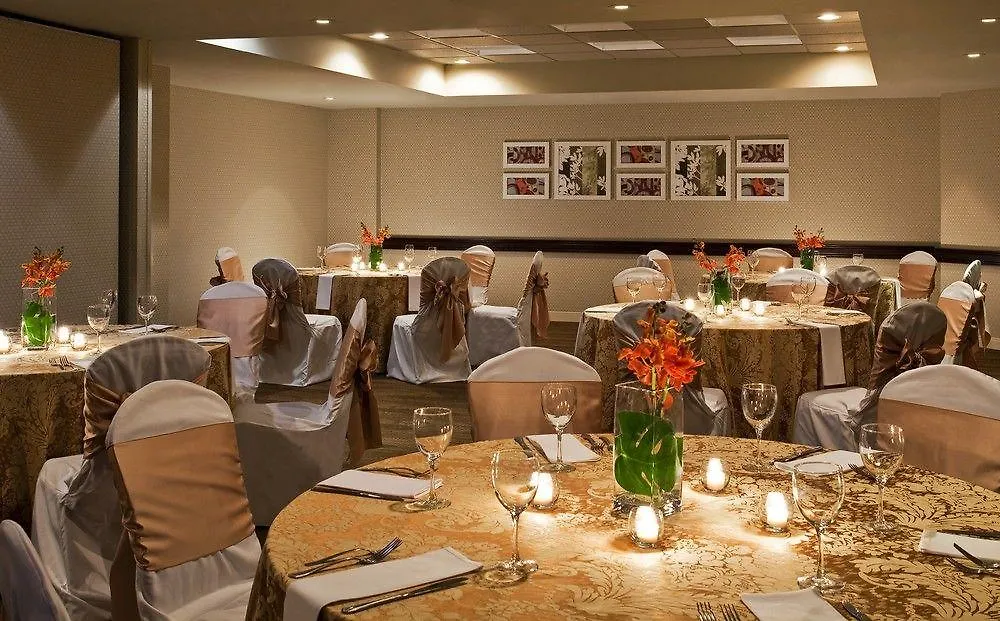 Sheraton Suites Orlando Airport Hotel