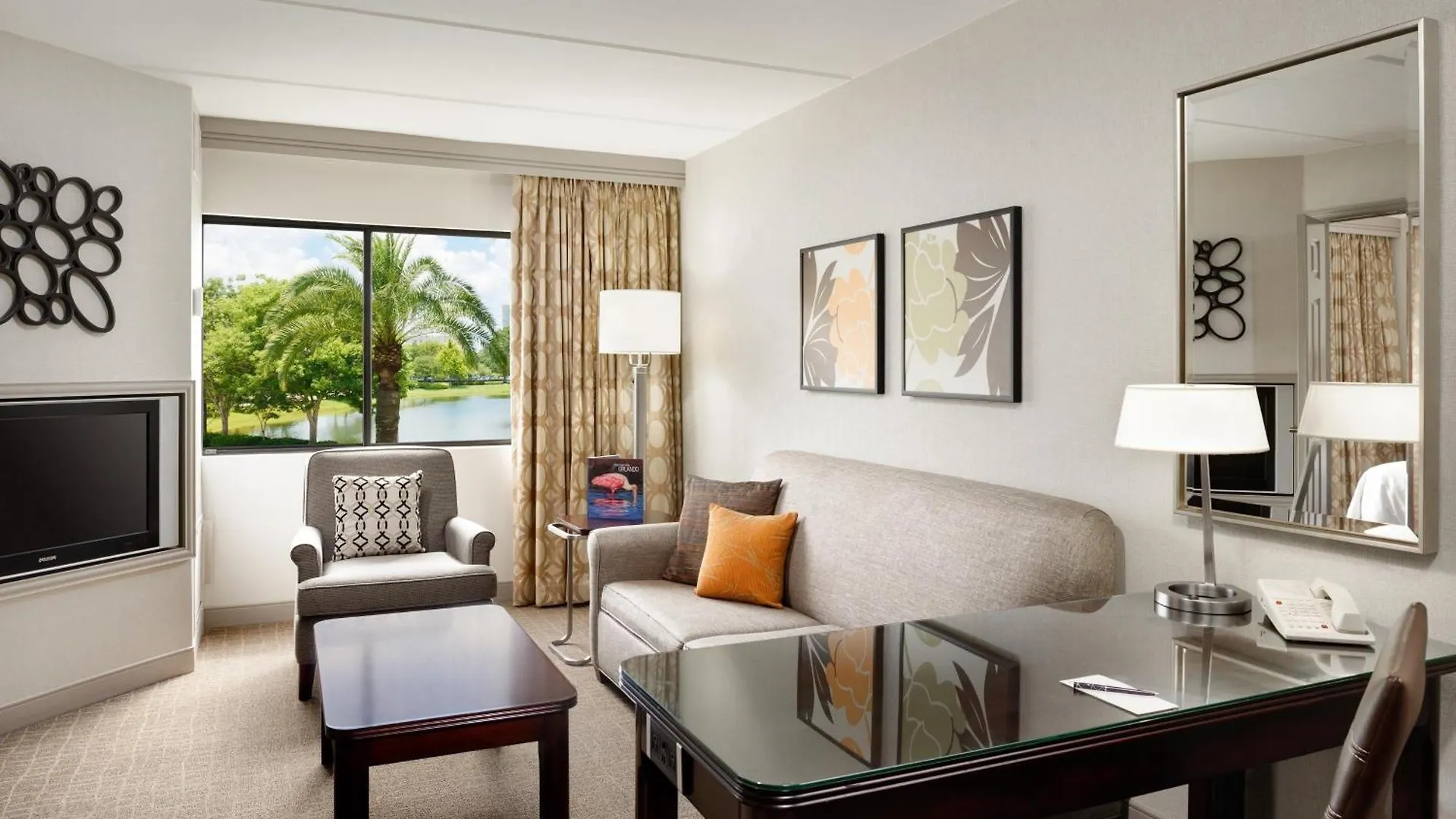 Sheraton Suites Orlando Airport Hotel